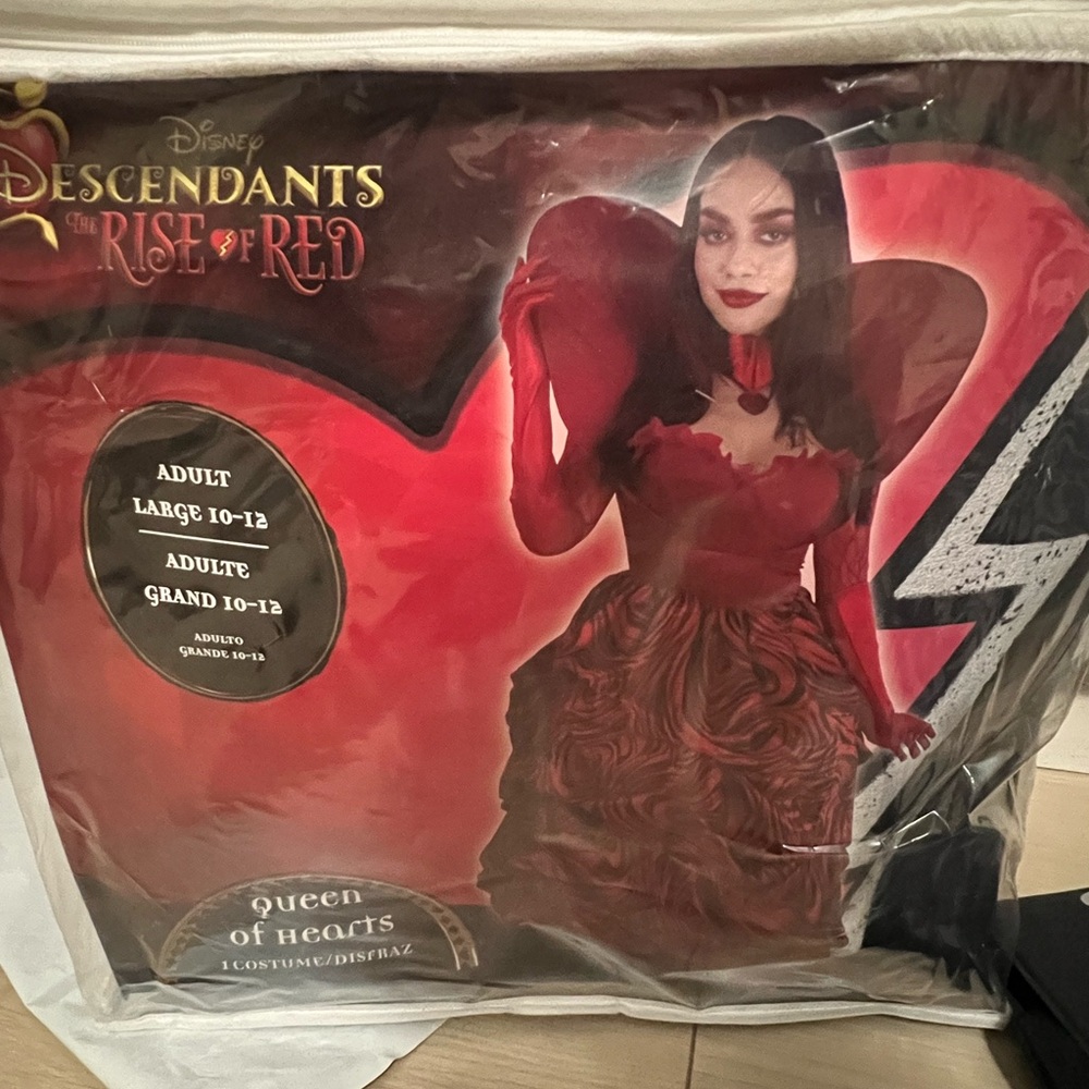 Disney Descendants Queen of Hearts Costume - Vibrant Red and Black